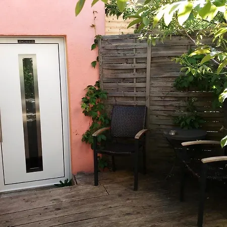 Apartment Atelier Im Stadtgarten 2 Direkt In *